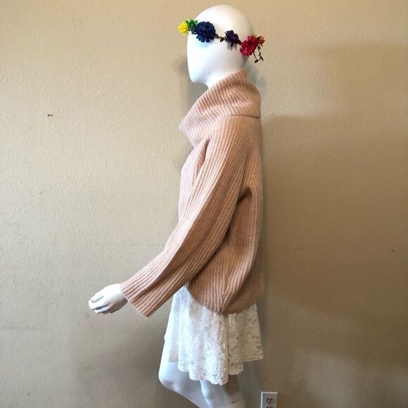 J Crew Ribbed Turtleneck Sweater Size Small - Picture 3 of 8